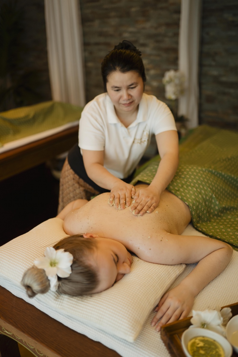 Luxury peeling massage