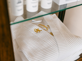 goldenkinnaree-13.jpg